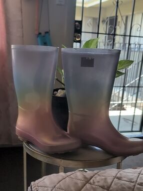 Target Cat & Jack Iridescent Pastel Gradient Rain Boots